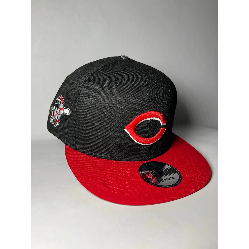 Cincinnati Reds MLB New Era 9FIFTY Black Snapback Sidepatch No Button